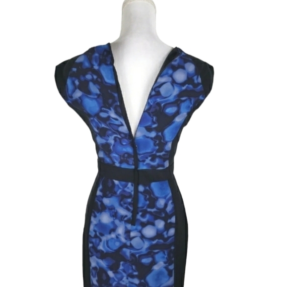 Cynthia Steffe~Size 2~Black/Blue Floral Print Color Block Silk Dress. - Picture 8 of 8